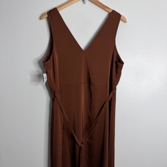 NWT Old Navy Cocoa Satin Summer Wedding Sleeveless Midi Slip Dress 12 Minimalist - Picture 3 of 9